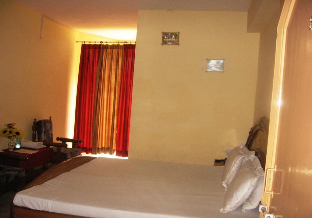 Hotel Arsh International Nainital Zewnętrze zdjęcie