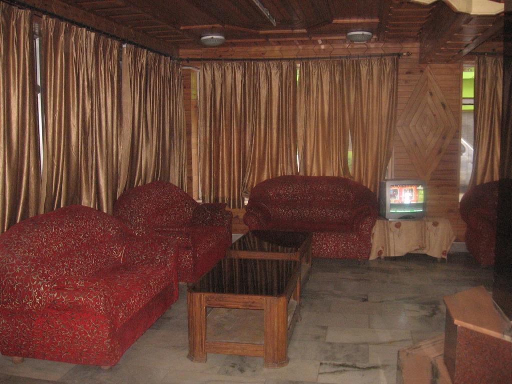 Hotel Arsh International Nainital Zewnętrze zdjęcie